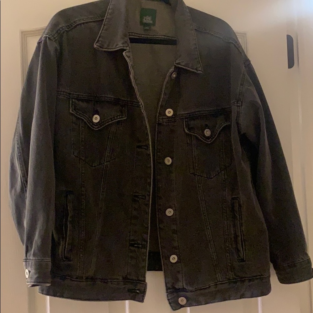 Dark wash oversized black denim jacket